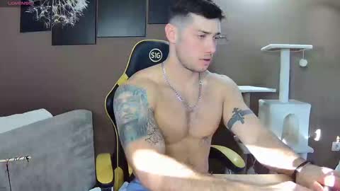 Snapshot of jason_thegreat chatting on 11-13-25, 01:54 Jason theGreat online show from 11-13-25, 01:54