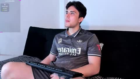 Snapshot of jasonxd98 chatting on 09-21-25, 01:07 Jason online show from 09-21-25, 01:07