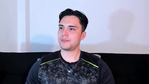 Snapshot of jasonxd98 chatting on 09-29-25, 03:33 Jason online show from 09-29-25, 03:33