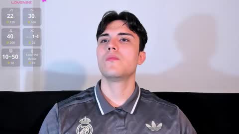 Snapshot of jasonxd98 chatting on 10-12-25, 12:09 Jason online show from 10-12-25, 12:09