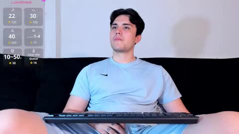 Snapshot of jasonxd98 chatting on 11-06-25, 01:06 Jason online show from 11-06-25, 01:06