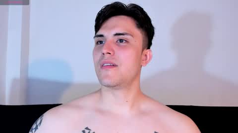 Snapshot of jasonxd98 chatting on 11-11-25, 01:49 Jason online show from 11-11-25, 01:49