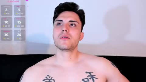 Snapshot of jasonxd98 chatting on 11-19-25, 01:38 Jason online show from 11-19-25, 01:38