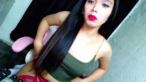 Snapshot of jassiemiles chatting on 12-01-25, 11:04 Jassie online show from 12-01-25, 11:04