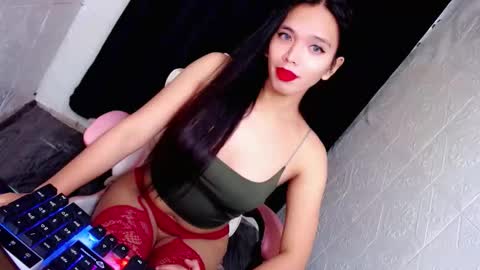 Snapshot of jassiemiles chatting on 12-05-25, 10:35 Jassie online show from 12-05-25, 10:35