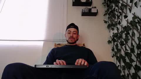 JKing  online show from 02-11-25, 06:33