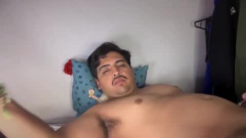 Snapshot of javiermichi chatting on 09-23-25, 06:49 javiermichi online show from 09-23-25, 06:49