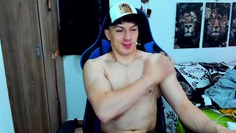 Javier online show from 12-06-24, 05:22