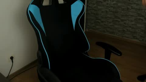 JaxonHunk online show from 06-09-26, 01:06