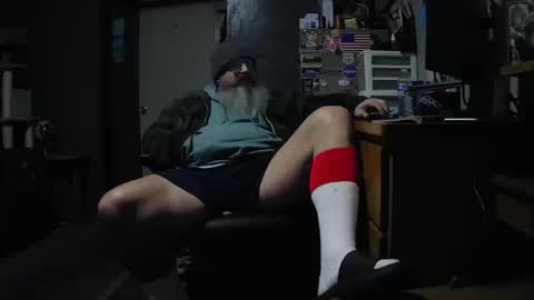 Snapshot of jaycanbefun chatting on 10-19-25, 08:59 Grand Zaddy or Jay its casual online show from 10-19-25, 08:59