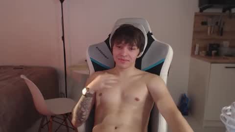 Jayce online show from 09-17-25, 03:14