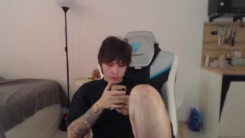 Jayce online show from 09-25-25, 01:26