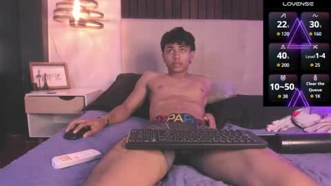 jaycobblack1 online show from 11-06-25, 12:28