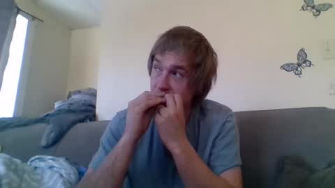 Snapshot of jayjay697 chatting on 01-21-25, 04:16 make me play online show from 01-21-25, 04:16