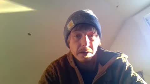 Snapshot of jayjay697 chatting on 02-02-25, 12:02 make me play online show from 02-02-25, 12:02