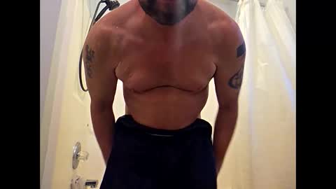 Snapshot of jaysurguy chatting on 11-17-25, 02:01 jaysurguy online show from 11-17-25, 02:01