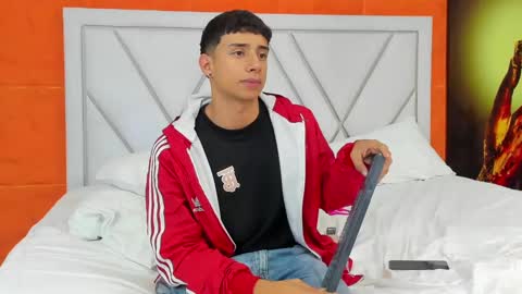 jaze_bradley online show from 03-05-25, 02:45