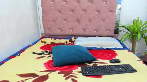 jazmin040_ online show from 01-14-26, 11:49