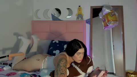 jazmin  online show from 10-07-25, 06:16