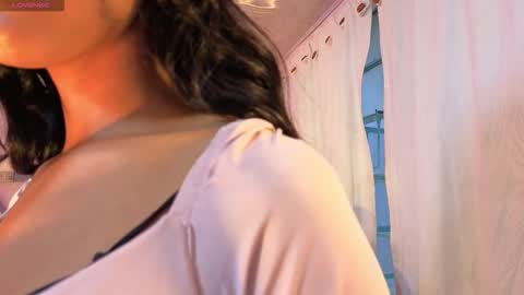 Jazmin  online show from 10-28-25, 11:36