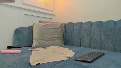 Jasmine  online show from 02-14-25, 07:17