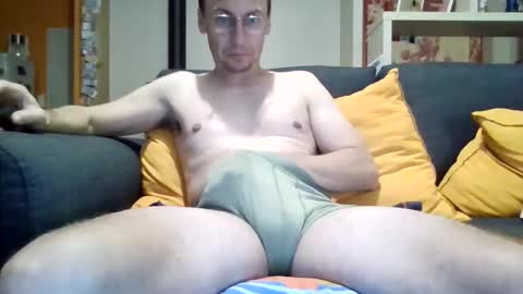 Snapshot of jbcascadess chatting on 11-28-25, 08:22 jbcascadess online show from 11-28-25, 08:22