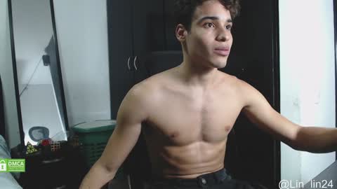 Snapshot of jbunny03 chatting on 12-17-24, 03:17 Lin online show from 12-17-24, 03:17