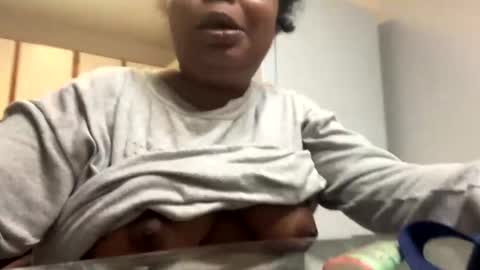 JCCaramelbarbie online show from 01-19-25, 04:14
