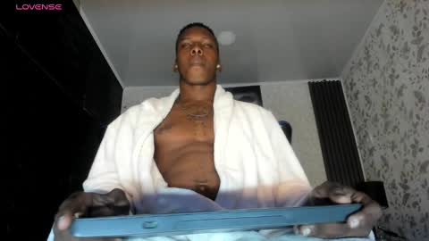 Snapshot of jd_thebaby chatting on 02-17-25, 12:38 jd thebaby online show from 02-17-25, 12:38