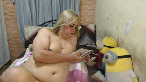 Snapshot of jdan81 chatting on 12-25-24, 10:48 GorgeousCASSIE online show from 12-25-24, 10:48