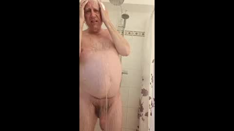 Snapshot of jdegroot056 chatting on 05-06-26, 06:46 Daddy J online show from 05-06-26, 06:46