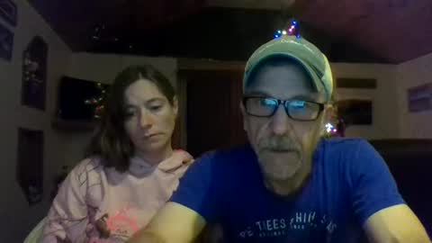 jdgiddy69 online show from 12-19-25, 11:12