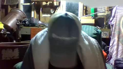 jdgiddy69 online show from 12-22-25, 01:57