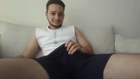 Snapshot of jdlh05 chatting on 11-13-25, 03:00 jdlh05 online show from 11-13-25, 03:00