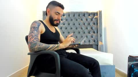 JEAN online show from 04-01-26, 03:29