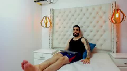 JEAN online show from 04-25-26, 07:44