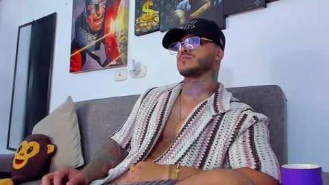 Snapshot of jean_lopez chatting on 01-07-25, 06:48 Jean axelcrow Modelo Independiente online show from 01-07-25, 06:48