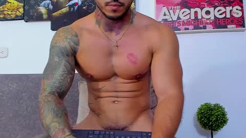 Snapshot of jean_lopez chatting on 02-11-25, 09:53 Jean axelcrow Modelo Independiente online show from 02-11-25, 09:53