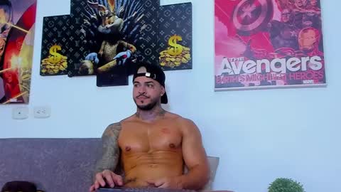 Snapshot of jean_lopez chatting on 02-16-25, 08:43 Jean axelcrow Modelo Independiente online show from 02-16-25, 08:43