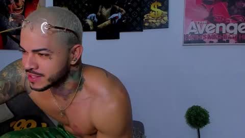 Snapshot of jean_lopez chatting on 03-08-25, 04:34 Jean axelcrow Modelo Independiente online show from 03-08-25, 04:34