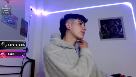 Snapshot of jeanfarelo chatting on 01-11-25, 06:03 Jean online show from 01-11-25, 06:03