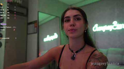 Snapshot of jeangreybianca chatting on 02-11-25, 08:31 Bianca online show from 02-11-25, 08:31