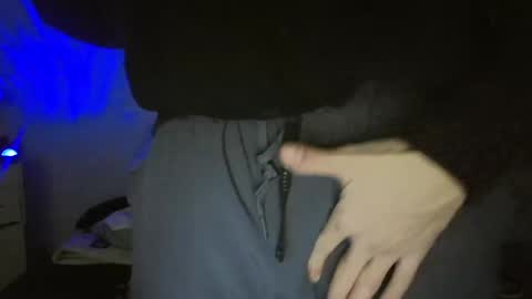 Snapshot of jeanpierbello7 chatting on 01-22-25, 12:16 jean pier bello Silva online show from 01-22-25, 12:16