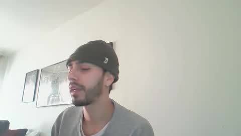 Snapshot of jeanpierbello7 chatting on 02-25-25, 06:53 jean pier bello Silva online show from 02-25-25, 06:53