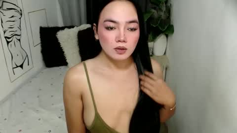 Snapshot of jeanwants2play chatting on 05-27-26, 08:06 Jeanwants2play online show from 05-27-26, 08:06