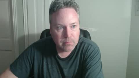 JE online show from 10-29-25, 02:58