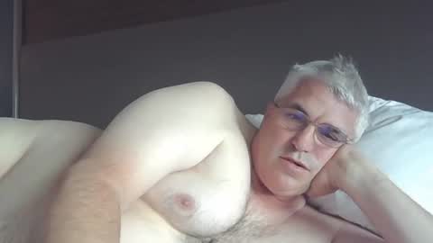Snapshot of jecko71 chatting on 04-26-26, 12:30 dadbody71 online show from 04-26-26, 12:30