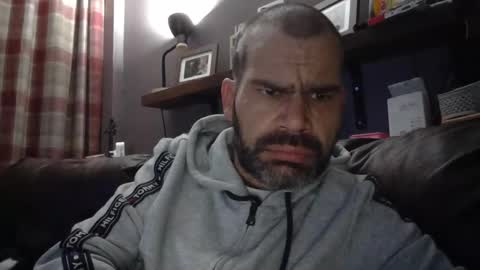 Snapshot of jediknight2 chatting on 01-05-25, 10:08 Matt online show from 01-05-25, 10:08