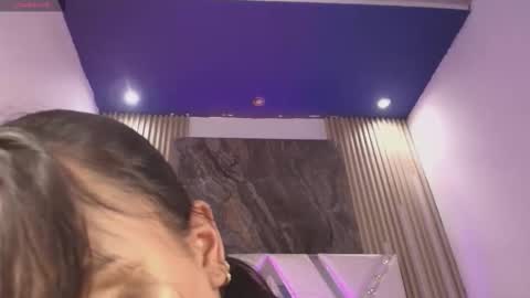 Jeen Taylor online show from 10-12-25, 01:32