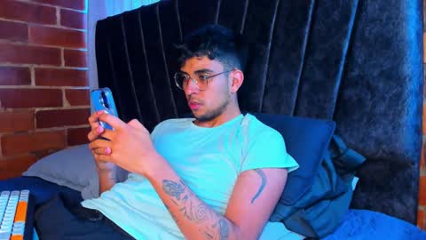 Snapshot of jei_cox chatting on 01-11-26, 03:39 jei online show from 01-11-26, 03:39